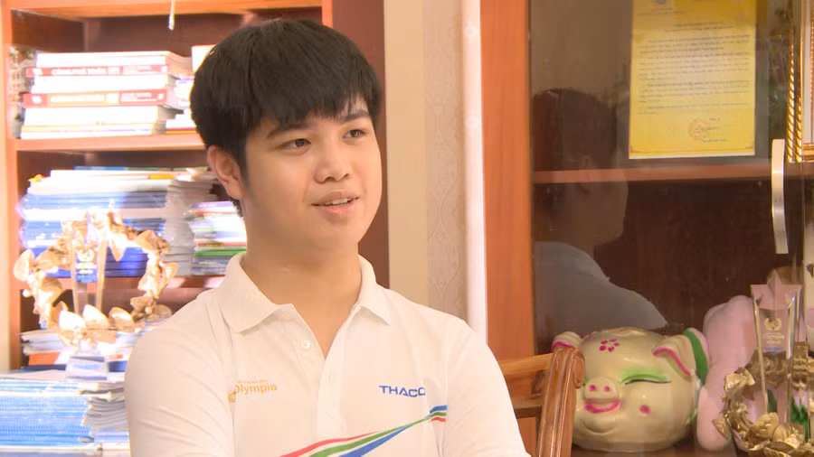 Bí quyết học tập của Vũ là học với tâm thế thoải mái nhất. Bí quyết học tập của Vũ là học với tâm thế thoải mái nhất.