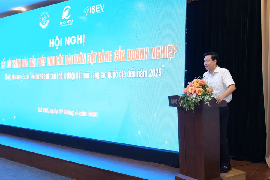 TS. Đàm Quang Thắng phát biểu.
