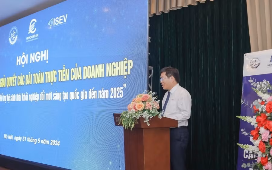 PGS. TS Nguyễn Lê Cường - Phó hiệu trưởng Trường Đại học Điện lực phát biểu.