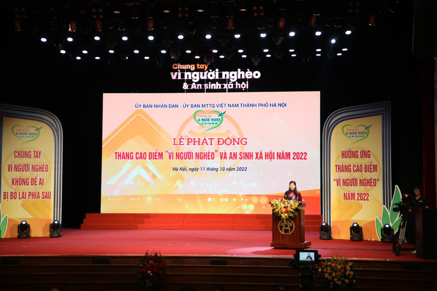 Chủ tịch Ủy ban Mặt trận Tổ quốc (MTTQ) Việt Nam TP Hà Nội - Nguyễn Lan Hương phát biểu.