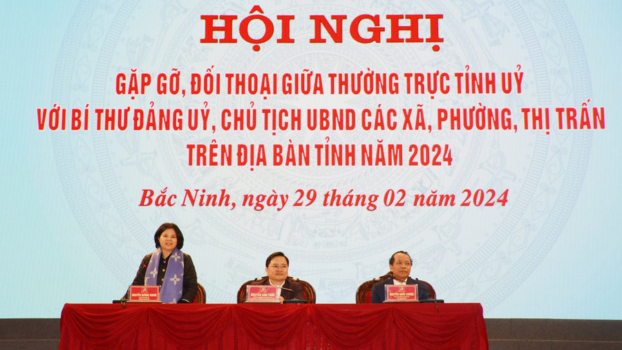 Chủ tịch UBND tỉnh Bắc Ninh Nguyễn Hương Giang phát biểu.