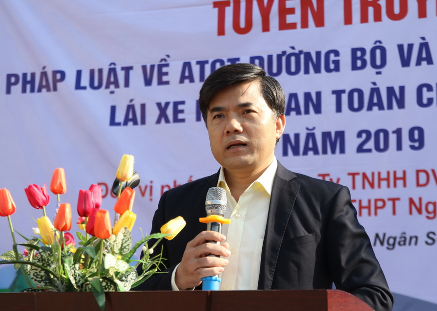 Học sinh miền núi hào hứng với buổi tập huấn kĩ năng lái xe an toàn ảnh 2