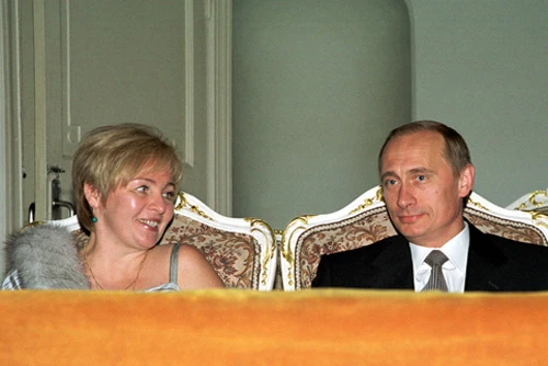 Vì sao vợ chồng Tổng thống Putin chia tay? 