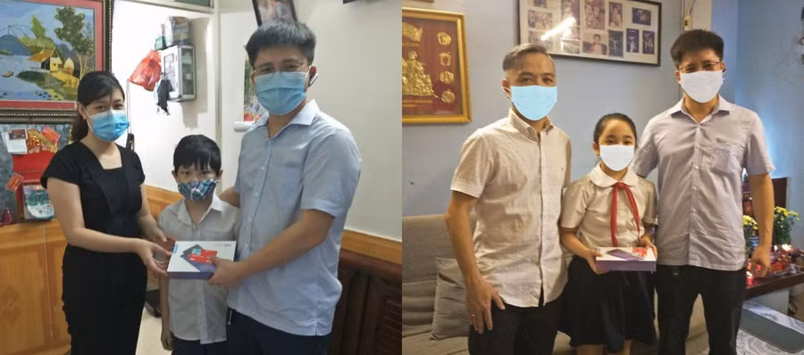 Thầy Hiếu ủng hộ 2 chiếc ipad mới cho học sinh có hoàn cảnh khó khăn.