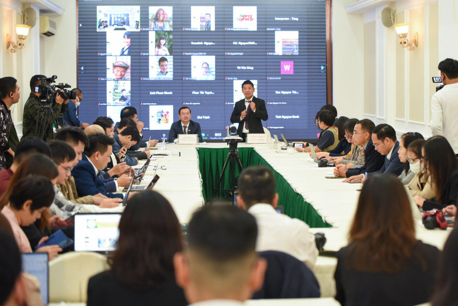 Quang cảnh buổi họp báo.