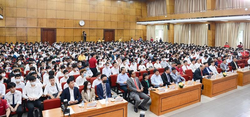 Quang cảnh buổi lễ khai giảng. Quang cảnh buổi lễ khai giảng.