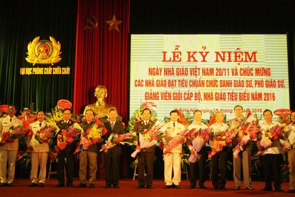 Trường Đại học Phòng cháy chữa cháy kỷ niệm Ngày Nhà giáo Việt Nam