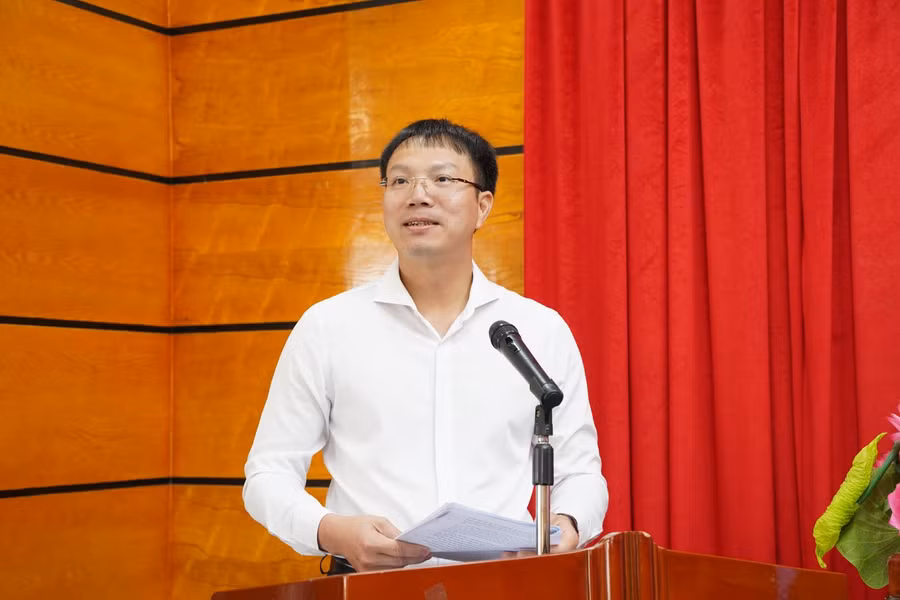 TS. Đoàn Trung Kiên - Hiệu trưởng Trường ĐH Luật Hà Nội phát biểu.