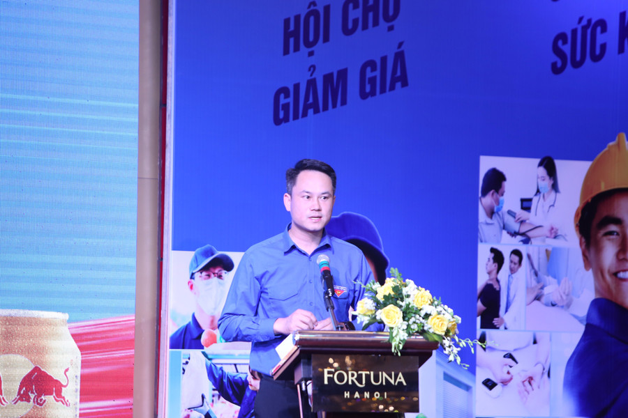 Anh Nguyễn Kim Quy, Ủy viên Ban Thường vụ Trung ương Đoàn, Phó Chủ tịch Thường trực Trung ương Hội LHTN Việt Nam phát biểu tại họp báo.