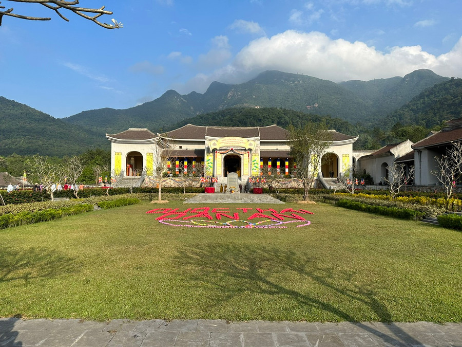 Cung Trúc Lâm Yên Tử. Cung Trúc Lâm Yên Tử.