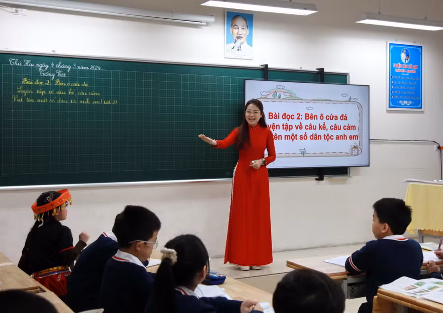 Tiết dạy môn Tiếng Việt của cô Hà Linh Hương - giáo viên Trường Tiểu học Thịnh Liệt.