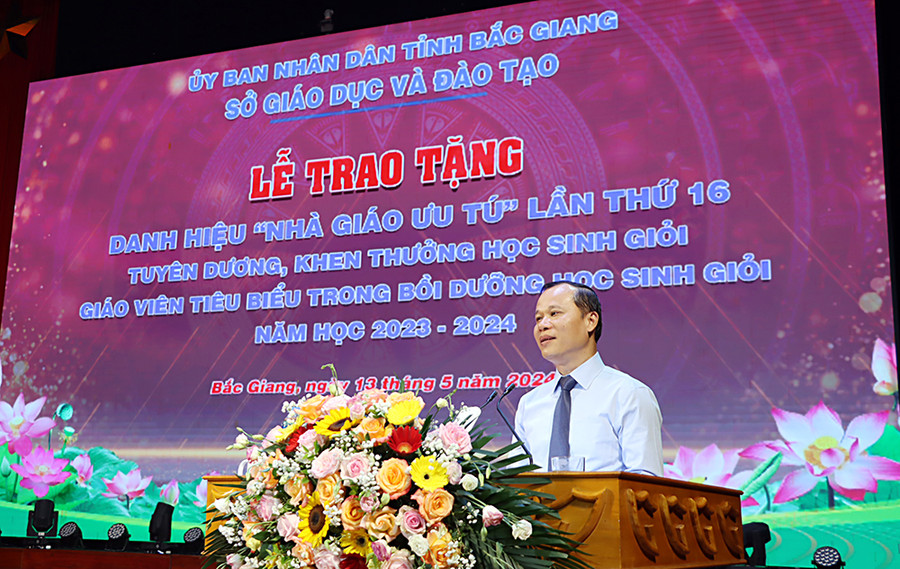 Ông Mai Sơn, Phó Chủ tịch Thường trực UBND tỉnh Bắc Giang phát biểu tại buổi lễ.