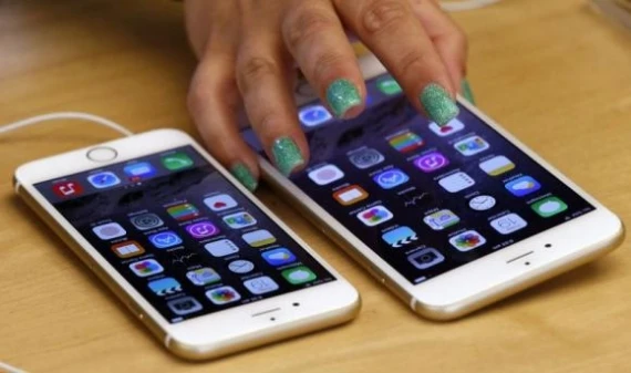 Apple sẽ “ra mắt 3 iPhone trong năm 2015” 