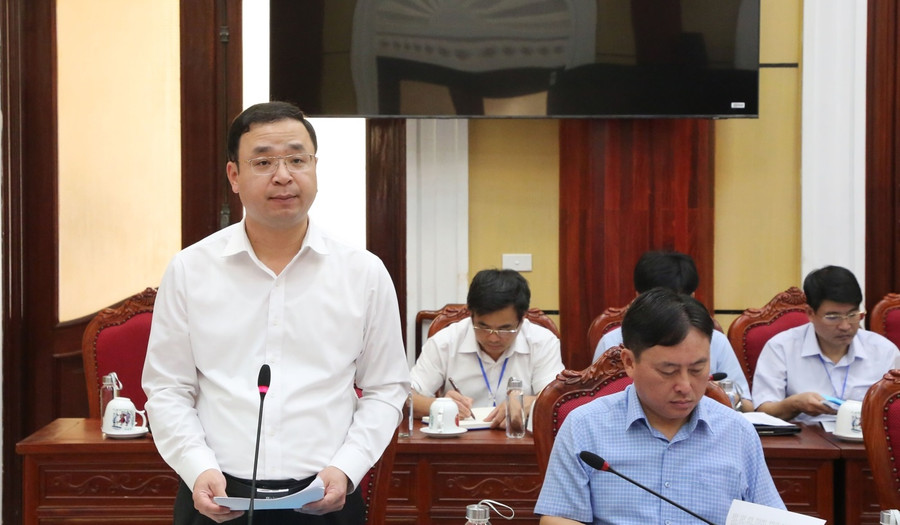 Ông Nguyễn Thế Sơn - Giám đốc Sở GD&ĐT tỉnh Bắc Ninh phát biểu. Ông Nguyễn Thế Sơn - Giám đốc Sở GD&ĐT tỉnh Bắc Ninh phát biểu.
