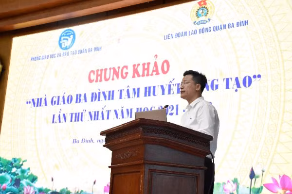 Ông Lê Đức Thuận - Trưởng phòng GD&amp;ĐT quận Ba Đình phát biểu.