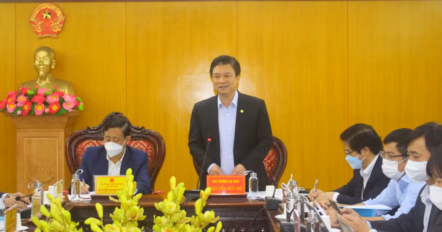 Thứ trưởng Nguyễn Hữu Độ kết luận buổi kiểm tra.