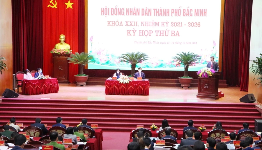 Quang cảnh kỳ họp.