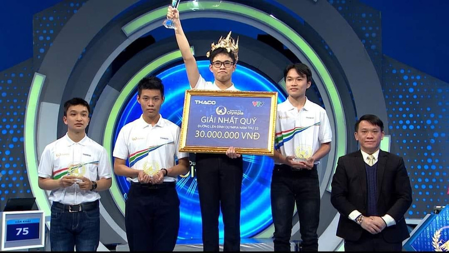 Vũ Bùi Đình Tùng giành giải Nhất cuộc thi quý Vũ Bùi Đình Tùng giành giải Nhất cuộc thi quý