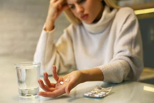 Nguy hiểm khi tự làm… bác sĩ