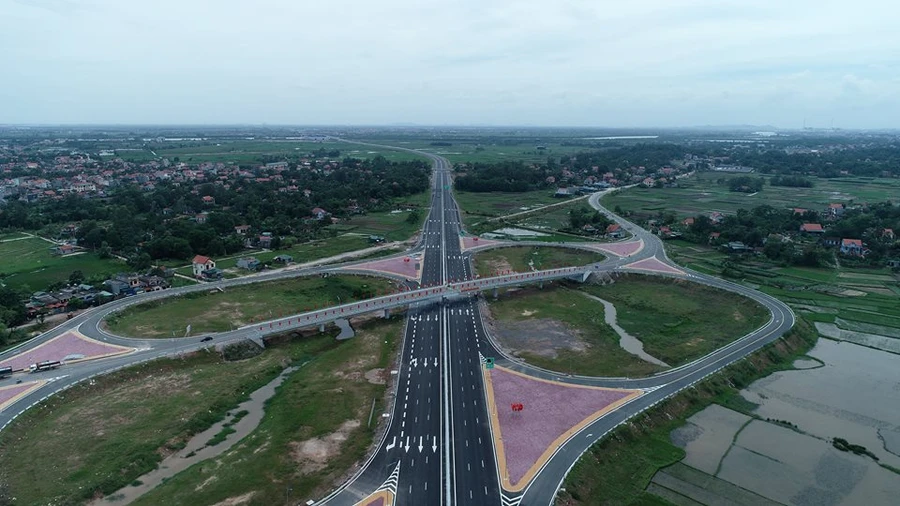  Các phương tiện được đi với tốc độ 100km/h thay vì 80km/h như trước đây