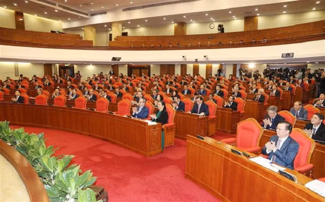 Các đồng chí lãnh đạo Đảng, Nhà nước và các đại biểu dự Hội nghị Hội nghị lần thứ 9 Ban Chấp hành Trung ương Đảng khóa XII. Ảnh: TTXVN