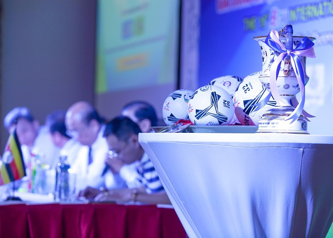 Cúp Number 1 và quả bóng sẽ được đưa vào thi đấu ở Giải Bóng đá quốc tế truyền hình Bình Dương – Cúp Number 1 lần thứ 19 năm nay Cúp Number 1 và quả bóng sẽ được đưa vào thi đấu ở Giải Bóng đá quốc tế truyền hình Bình Dương – Cúp Number 1 lần thứ 19 năm nay