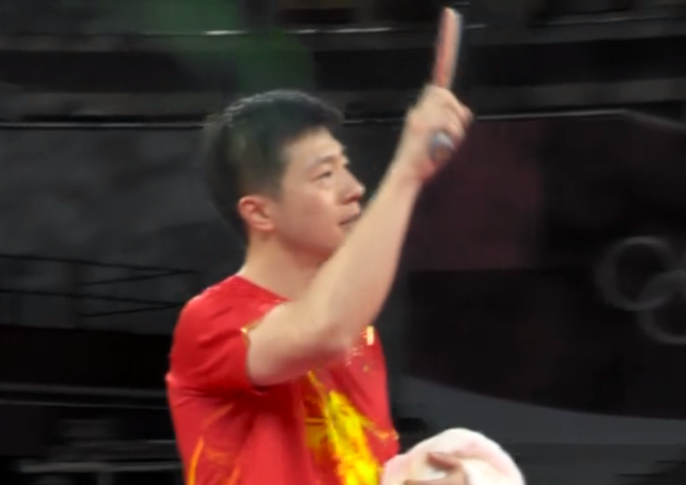 Ma Long kết thức séc thứ 7 với số điểm 11 -9 giúp Ma Long bước vào trận chung kết đơn nam nội dung bóng bán tại Olympic Tokyo 2020. Ma Long kết thức séc thứ 7 với số điểm 11 -9 giúp Ma Long bước vào trận chung kết đơn nam nội dung bóng bán tại Olympic Tokyo 2020.