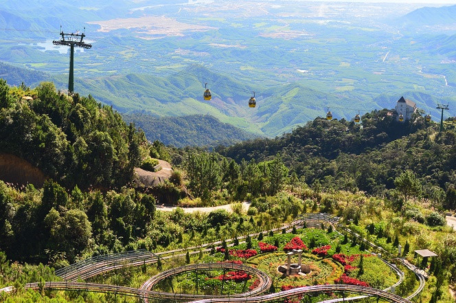 Cáp trên Bà Nà - 1 trong 10 tuyến cáp treo ấn tượng nhất thế giới