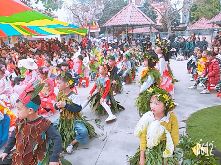 Học sinh hóa trang thành những nhân vật mình yêu thích