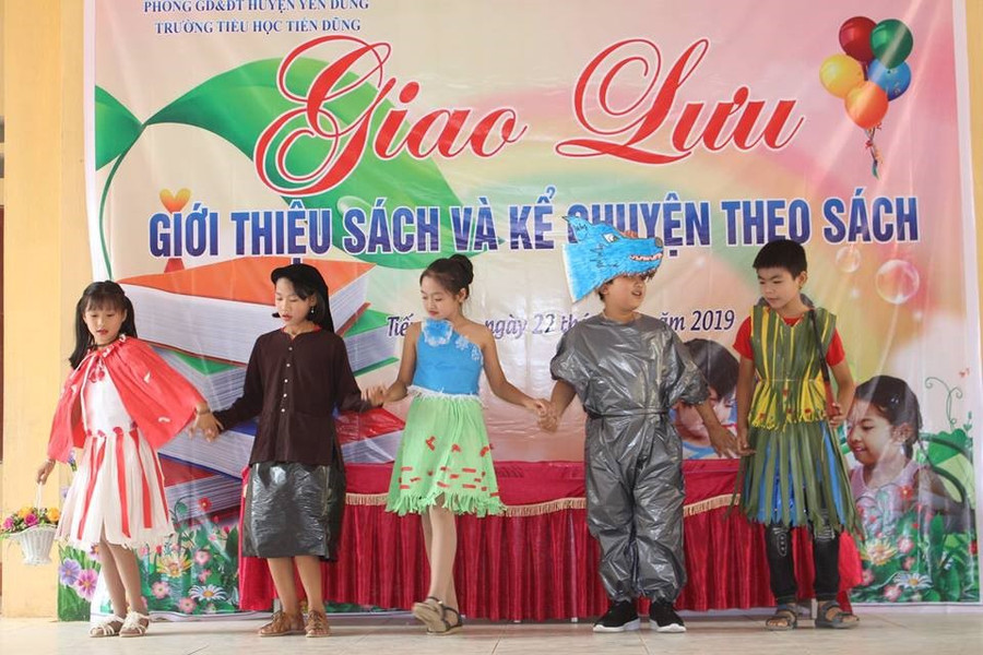 Học sinh“Hóa trang theo nhân vật chuyện”
