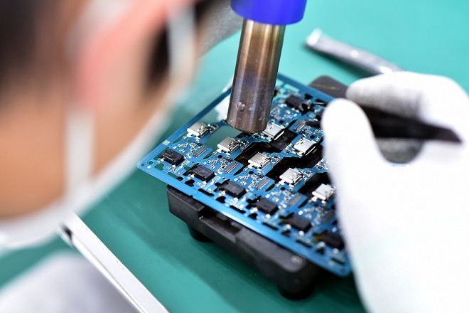 Nguồn nhân lực chất lượng cao của các ngành Khoa học, Công nghệ, Kỹ thuật, Y dược... đang là rất thiếu ở Việt Nam.