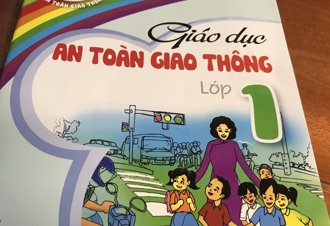 Hà Nội giảng dạy đại trà Bộ tài liệu Giáo dục an toàn giao thông