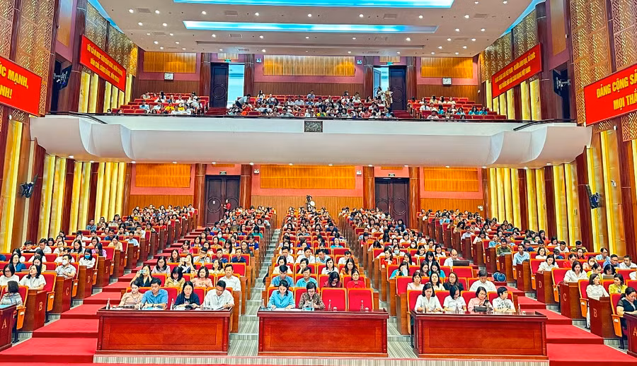 Quang cảnh lễ khai mạc.