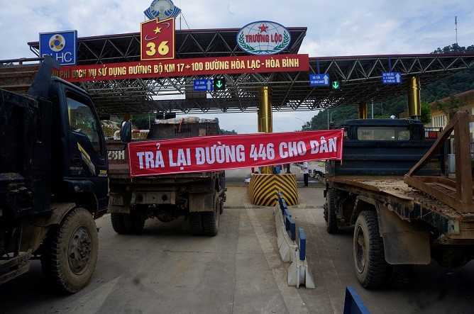 Trạm thu phí đường Hòa Lạc - Hòa Bình