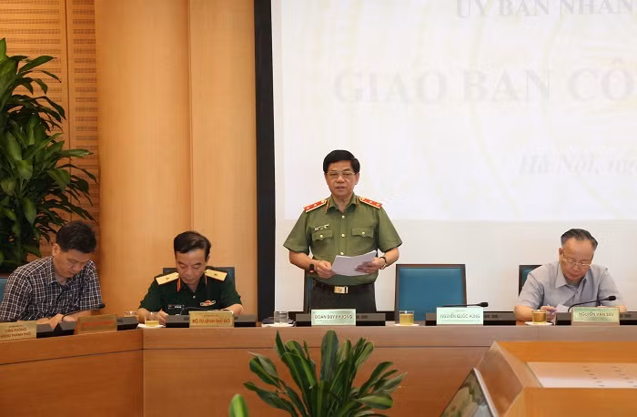 Trung tướng Đoàn Duy Khương - Giám đốc Công an TP Hà Nội phát biểu.