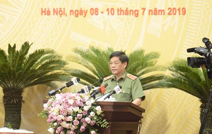 Giám đốc Công an TP Hà Nội Đoàn Duy Khương trả lời chất vấn (Ảnh: KTĐT). Giám đốc Công an TP Hà Nội Đoàn Duy Khương trả lời chất vấn (Ảnh: KTĐT).