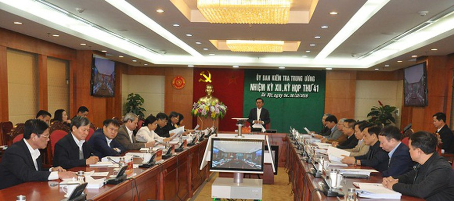 Xem xét kỷ luật ông Triệu Tài Vinh, ông Hoàng Trung Hải và nhiều cán bộ Xem xét kỷ luật ông Triệu Tài Vinh, ông Hoàng Trung Hải và nhiều cán bộ