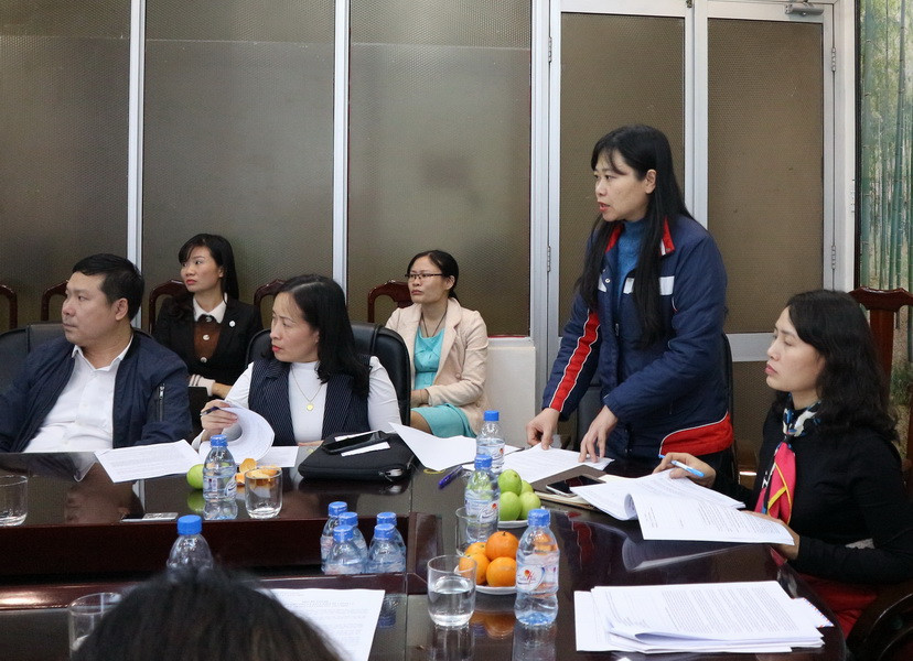 Các đại biểu phát biểu tại tọa đàm. Các đại biểu phát biểu tại tọa đàm.