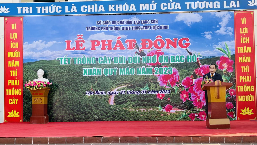 Ông Hoàng Quốc Tuấn – Giám đốc Sở GD&amp;ĐT tỉnh Lạng Sơn phát biểu phát động.