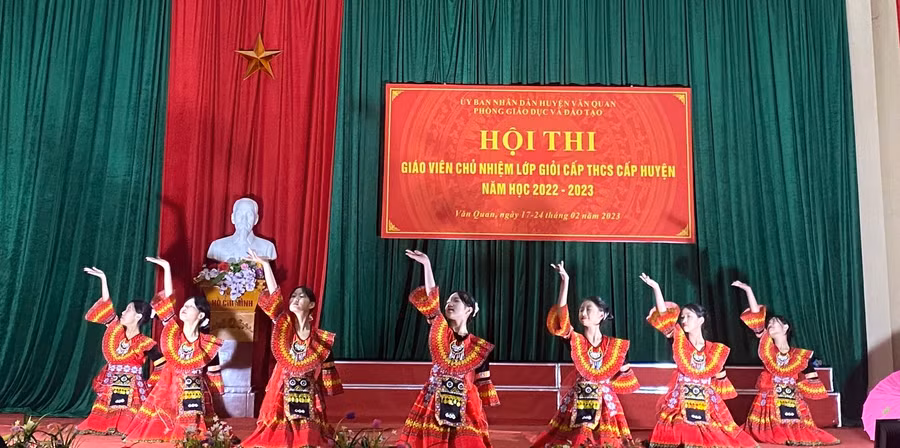 Phòng GDĐT huyện Văn Quan đã tổ chức khai mạc Hội thi giáo viên chủ nhiệm lớp giỏi cấp THCS.