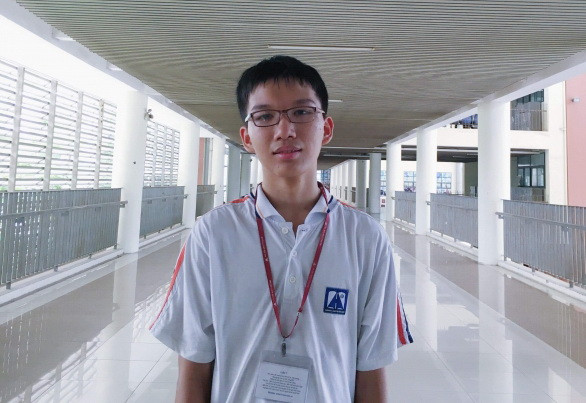 Nguyễn Mạnh Quân hiện nay là học sinh lớp 10 Lý 1 Trường THPT chuyên Hà Nội Amsterdam Nguyễn Mạnh Quân hiện nay là học sinh lớp 10 Lý 1 Trường THPT chuyên Hà Nội Amsterdam