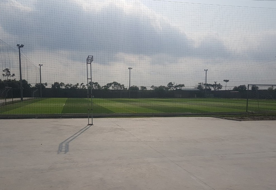 Sân bóng đá cỏ nhân tạo được khai thác từ công tác xã hội hóa giáo dục Sân bóng đá cỏ nhân tạo được khai thác từ công tác xã hội hóa giáo dục