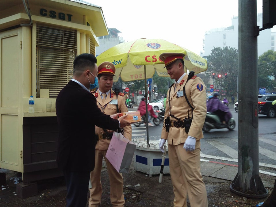 Hà Nội: Phòng chống nCoV, lan tỏa những hành động đẹp