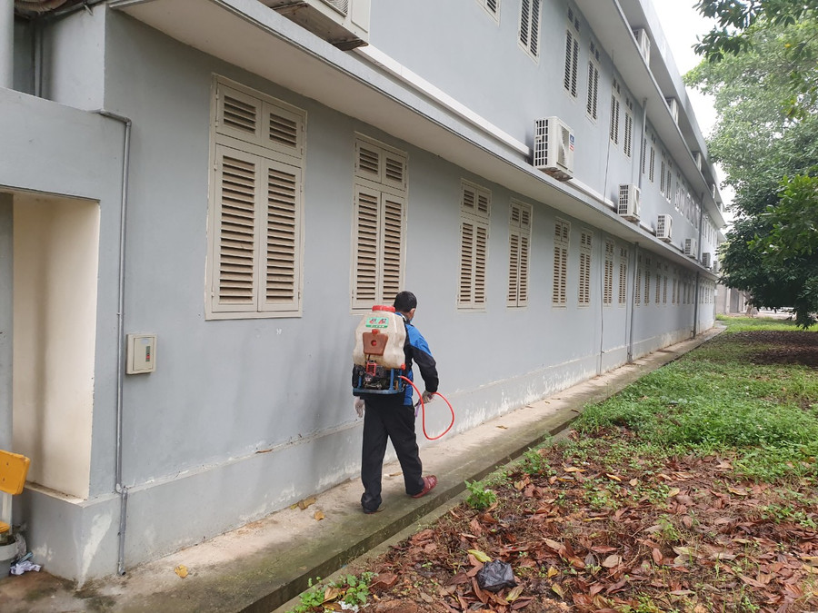 Khử trùng phòng dịch bệnh nCoV tại trường Đại học Điện lực. Khử trùng phòng dịch bệnh nCoV tại trường Đại học Điện lực.