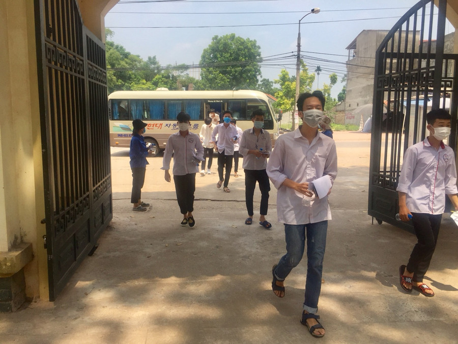 Tại Điểm thi trường THPT Tân Yên số 1 có 135 thí sinh với 8 phòng thi.