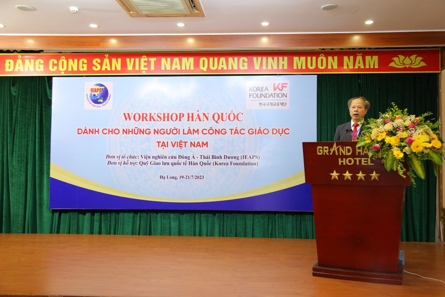 TS. Trần Quang Minh, Viện trưởng Viện nghiên cứu Đông Á – Thái Bình Dương, phát biểu tổng kết.