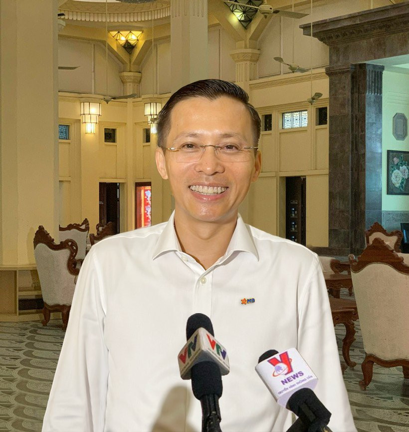 Ông Phạm Như Ánh - Tổng giám đốc Ngân hàng TMCP Quân đội (MB) chia sẻ với báo chí. Ông Phạm Như Ánh - Tổng giám đốc Ngân hàng TMCP Quân đội (MB) chia sẻ với báo chí.