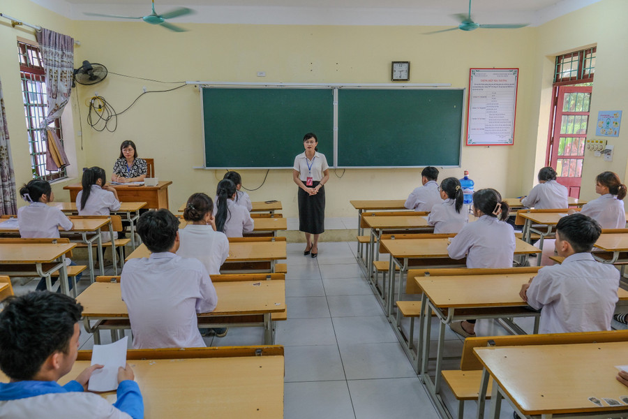 Hình ảnh tại điểm thi trường THPT Yên Dũng số 1. Hình ảnh tại điểm thi trường THPT Yên Dũng số 1.