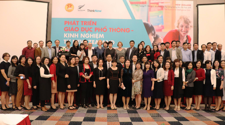 Các đại biểu tại hội thảo