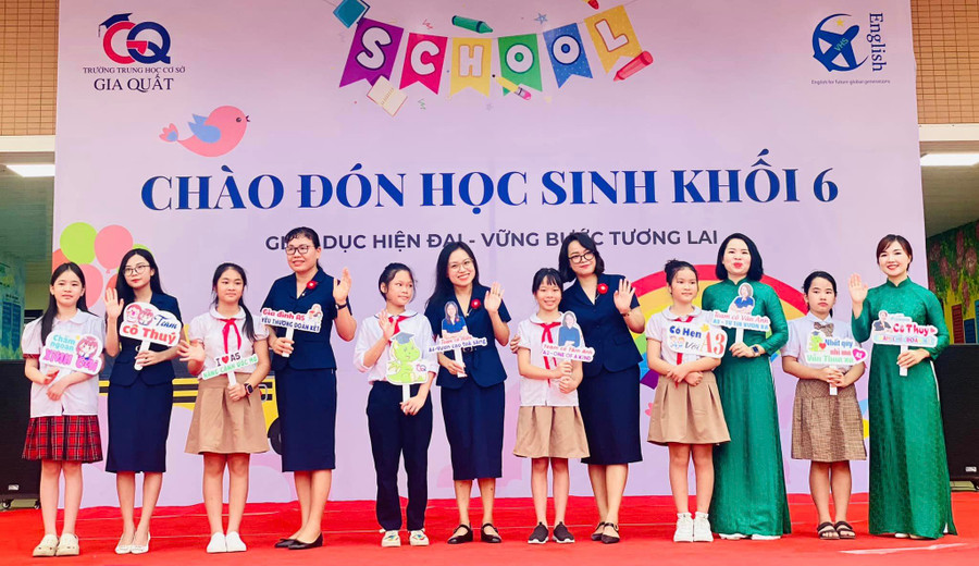 Trường THCS Gia Quất (quận Long Biên) chào đón học sinh khối 6